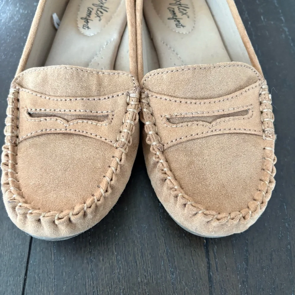 Dexflex Comfort Tan Faux Suede‎ Driving Loafer Moccasin Girls Size 5